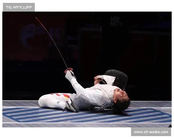 黄芊芊成功卫冕击剑亚锦赛女子花剑个人冠军再创辉煌 黄芊芊成功卫冕击剑亚锦赛女子花剑个人冠军再创辉煌